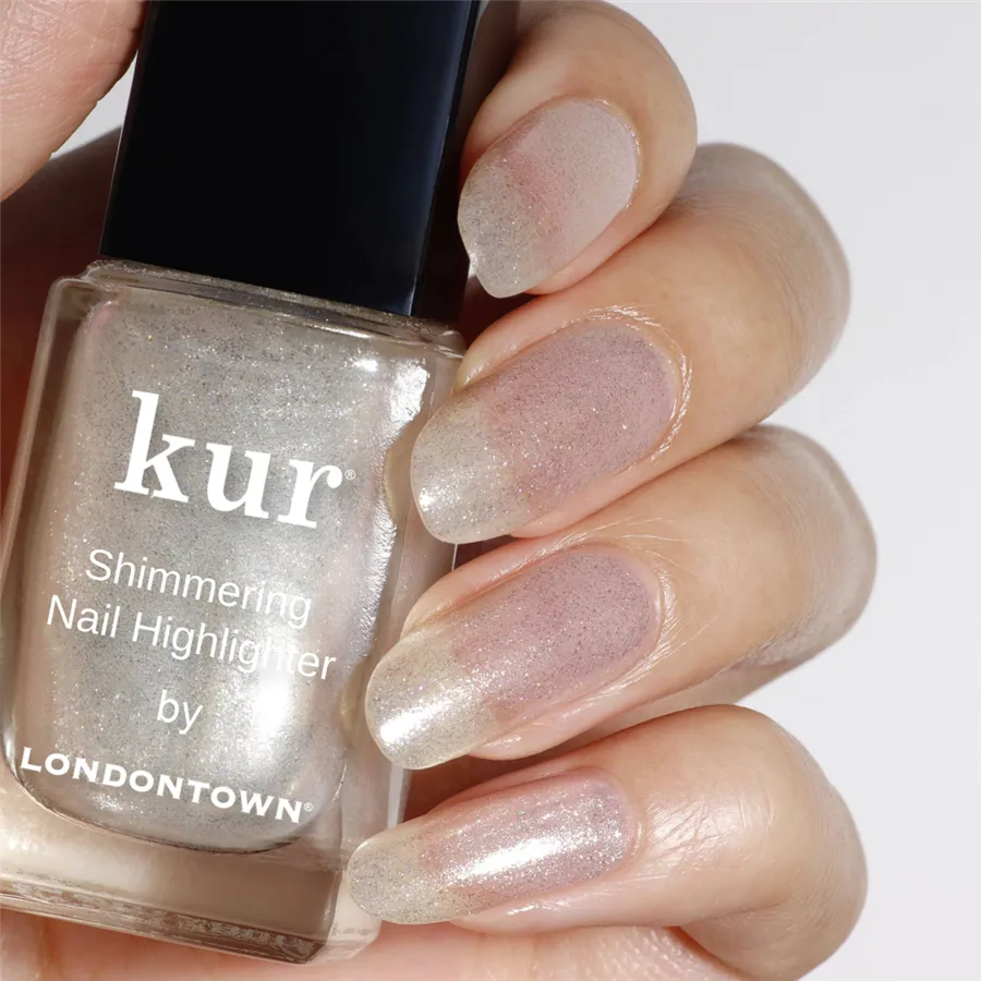 LONDONTOWN kur Shimmering Nail Highlighter Mirror Ball lak na nehty rozjasňující